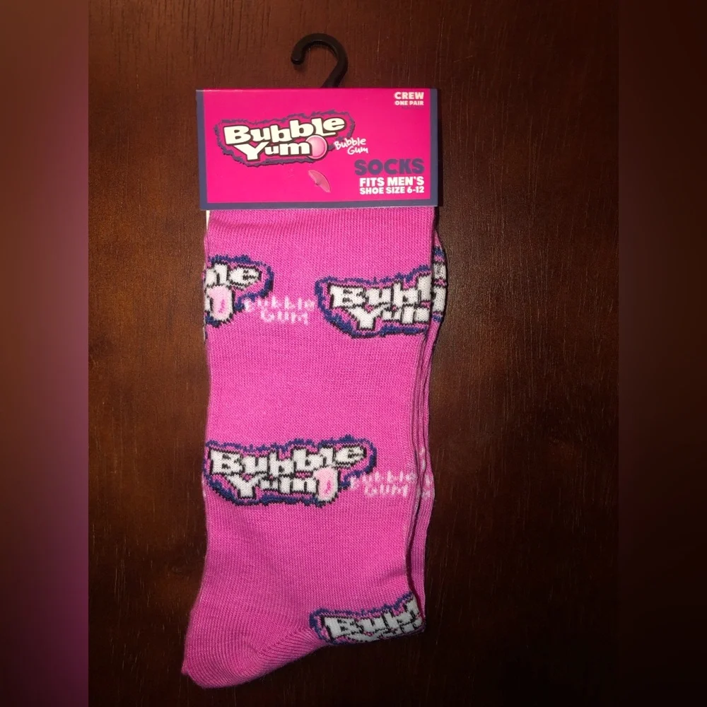 BUBBLE YUM NOVELTY CREW SOCKS NWT MEN’S SHOE SIZE 6-12